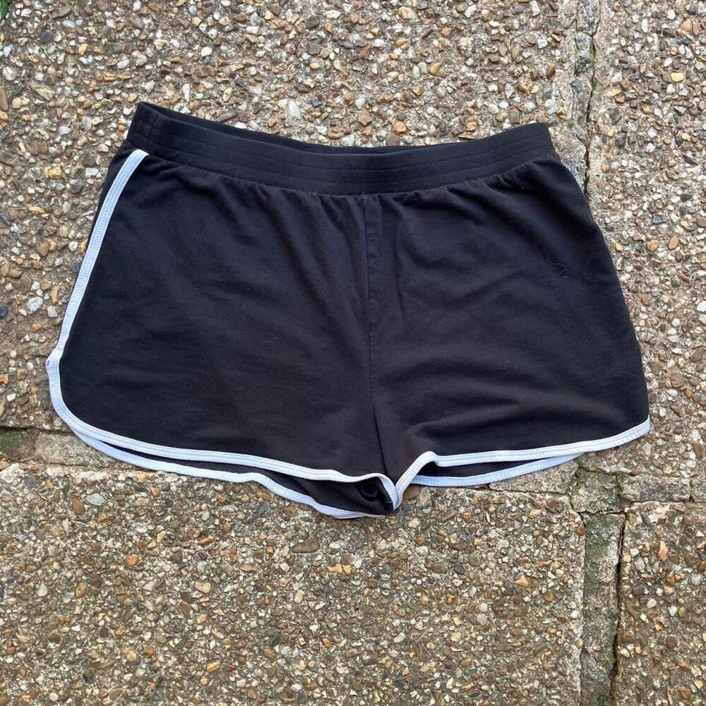 No-boundaries Women's Black Shorts